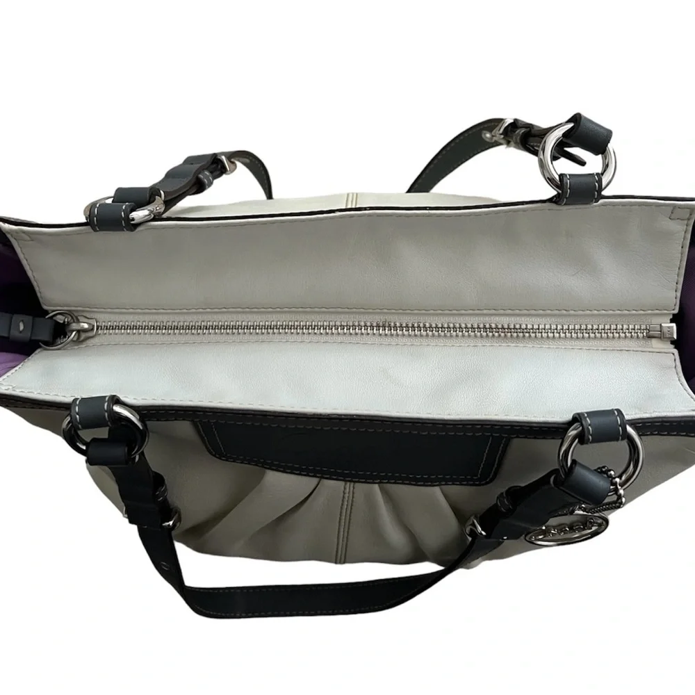 Coach East West Pleated Gray & White Tote Bag with Dust Bag - Picture 5 of 12